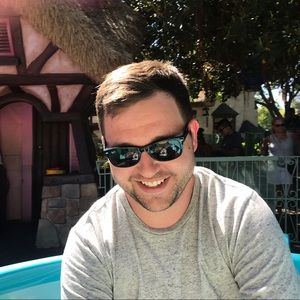 Meet your Posher, Ethan